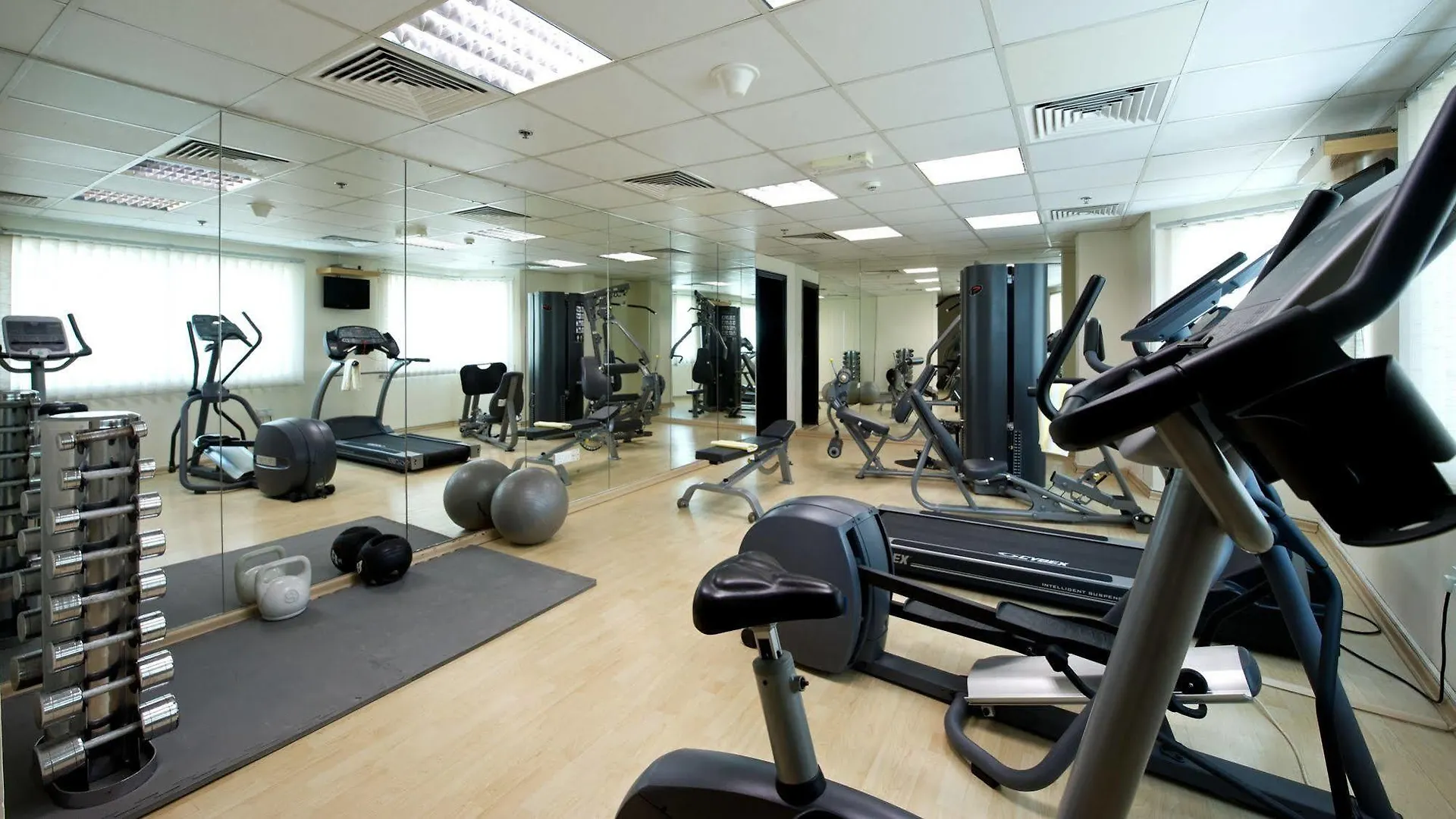 Time Crystal Hotel Apartment Dubai